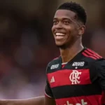 flamengo-empresta-carlinhos-ao-athletic-ate-fim-do-seu-contrato