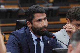 comissao-aprova-aumento-de-pena-para-extorsao-cometida-por-grupo-ou-com-arma