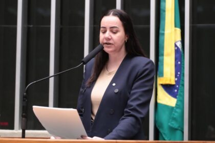 comissao-aprova-projeto-que-incentiva-alunos-a-participarem-de-trabalho-voluntario