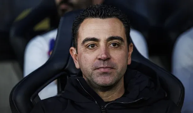 xavi-diz-que-quer-treinar-selecao