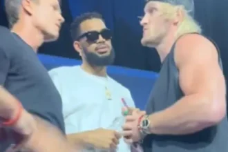 tom-brady-da-tapa-em-logan-paul-durante-evento-e-alimenta-rivalidade-que-pode-acabar-na-wwe