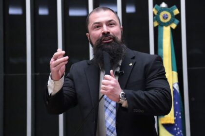 comissao-aprova-projeto-que-cria-prisao-especial-para-agentes-de-seguranca