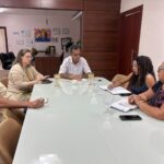 prefeitura-de-gurupi-alinha-melhorias-para-a-feira-coberta-da-rua-7,-shopping-popular-e-mercado-municipal-com-representantes-dos-comerciantes