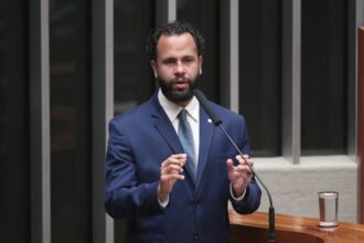 projeto-obriga-agressor-a-pagar-despesas-de-vitima-que-precisar-mudar-de-imovel