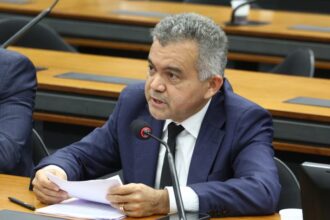 comissao-aprova-projeto-que-proibe-condominios-de-multar-pessoas-com-deficiencia-por-perturbacao-de-sossego