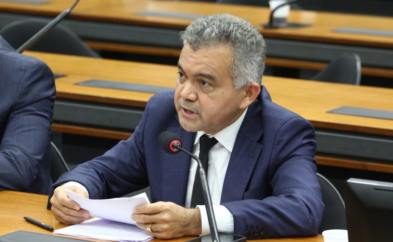 comissao-aprova-projeto-que-proibe-condominios-de-multar-pessoas-com-deficiencia-por-perturbacao-de-sossego