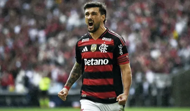 arrascaeta-e-relacionado-e-pode-voltar-a-jogar-pelo-flamengo-apos-3-meses