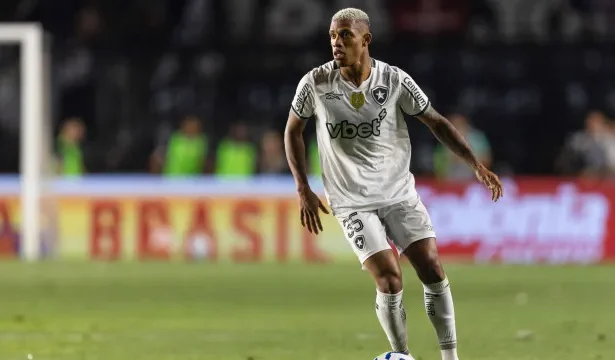 palmeiras-aumenta-para-r$-160-milhoes-proposta-por-danilo-do-botafogo