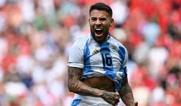 otamendi-anuncia-aposentadoria-da-selecao-da-argentina