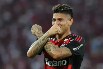 apos-suspensao,-carrascal-volta-ao-flamengo-contra-internacional-que-vive-reves-no-stjd