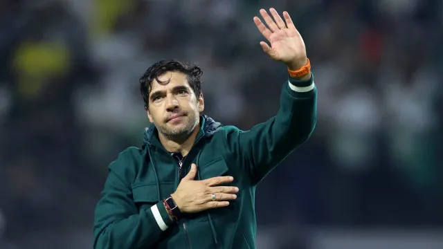 palmeiras-teme-que-polemica-com-vitoria-repita-cenario-vivido-em-2025