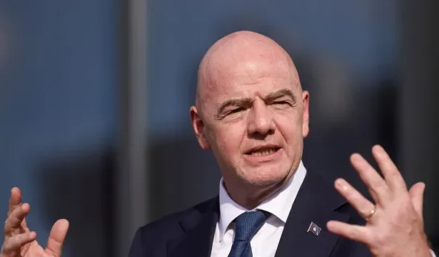 uefa-cita-‘esquema-secreto’-e-diz-que-perdeu-confianca-em-infantino-na-fifa