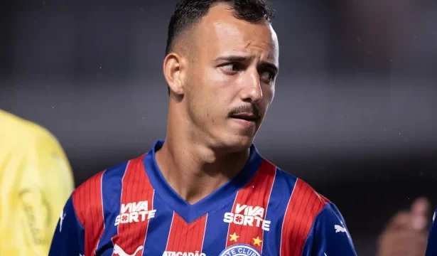 sao-paulo-fecha-com-novo-lateral,-mas-transfer-ban-‘congela’-outro-reforco