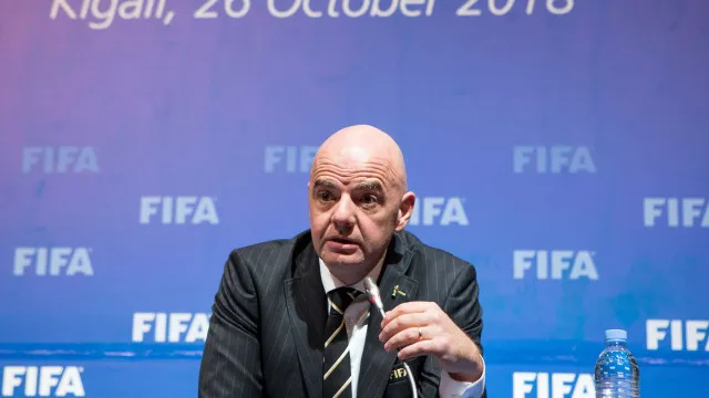 infantino-vive-crise-inedita-e-ve-clima-de-‘eleicao-antecipada’-na-fifa