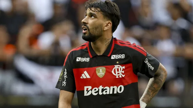 paqueta-celebra-volta-apos-lesao-e-diz-o-que-tem-dado-errado-no-flamengo
