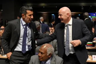 figo-detona-infantino-e-pede-saida-imediata:-“tem-que-sair.-ja”