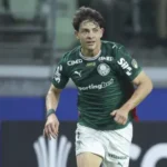 r$508m:-titular-do-palmeiras-recebe-oferta-para-deixar-o-clube