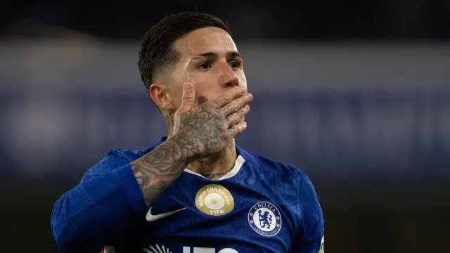 manchester-city-mira-enzo-fernandez-e-pode-negociar-rodri-e-reijnders