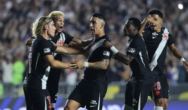 vasco-pega-o-olimpia-em-sao-januario-para-abrir-vantagem-nas-oitavas-da-sul-americana