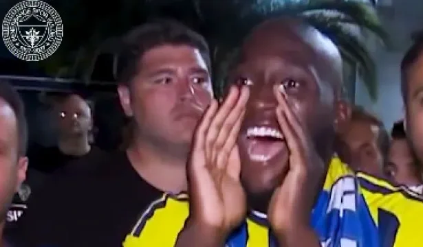 lukaku-troca-napoli-pelo-fenerbahce-e-e-recebido-com-festa-em-istambul