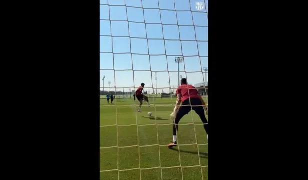 ‘que-maldade!’:-gesto-de-lamine-yamal-no-treino-do-barca-da-o-que-falar