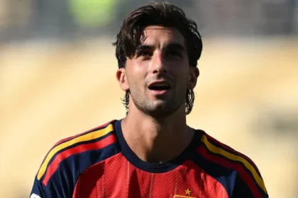 psg-anuncia-a-contratacao-de-ferran-torres,-heroi-do-titulo-mundial-da-espanha