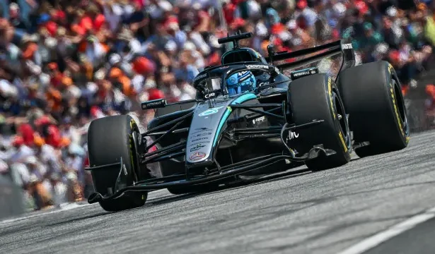 f1:-russell-vence-corrida-sprint-do-gp-da-holanda-sem-dificuldades;-bortoleto-fica-em-9o