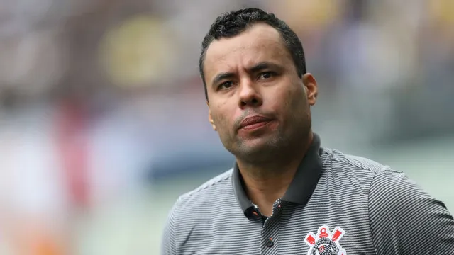 ‘bombeiro’,-jair-ventura-sugere-que-nova-geracao-de-treinadores-se-reinvente