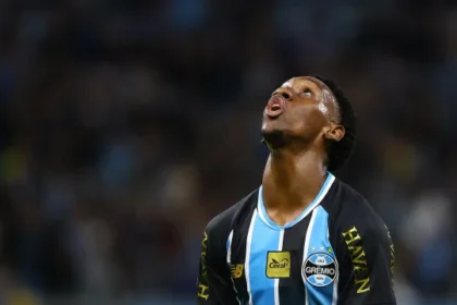 negocio-fechado:-gabriel-mec-deixa-o-gremio-para-reforcar-o-fc-porto