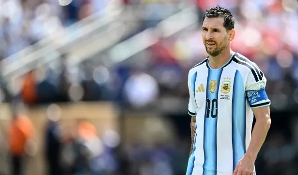 carreira-de-messi-com-a-argentina-comecou-com-equivoco-e-terminou-em-gloria