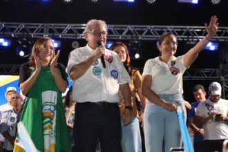 jair-farias-amplia-mobilizacao-politica-e-reune-apoiadores-em-grande-comicio-nesta-quinta-feira-em-palmas