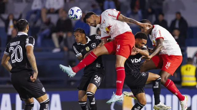 botafogo-e-red-bull-bragantino-jogam-em-busca-de-reabilitacao-no-brasileirao-e-mirando-com-g-6