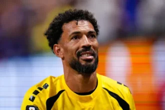 vozinha-tem-contrato-curto-no-colo-colo-e-falha-depois-de-recepcao-estelar