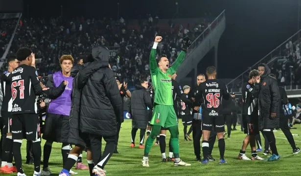 vasco-mantem-possibilidade-de-final-brasileira-na-copa-sul-americana