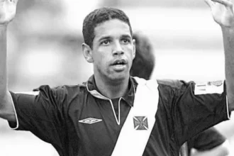 henrique,-ex-zagueiro-e-campeao-pelo-vasco,-morre-aos-49-anos
