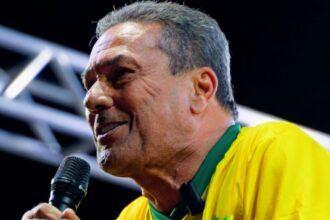 luxemburgo-sobe-o-tom-em-dianopolis-e-cobra-mudanca-na-politica-do-tocantins