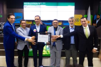 araguaina-reconhece-trajetoria-de-vicentinho-com-titulo-de-cidadao-araguainense