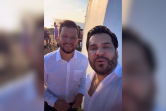 cleber-e-cauan-contam-como-noiva-foi-surpreendida-pela-dupla-em-casamento-em-fernando-de-noronha;