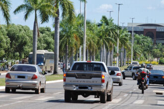 veiculos-com-placas-finais-1-e-2-tem-ate-dia-30-de-setembro-para-quitar-taxa-do-licenciamento