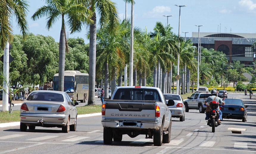 veiculos-com-placas-finais-1-e-2-tem-ate-dia-30-de-setembro-para-quitar-taxa-do-licenciamento