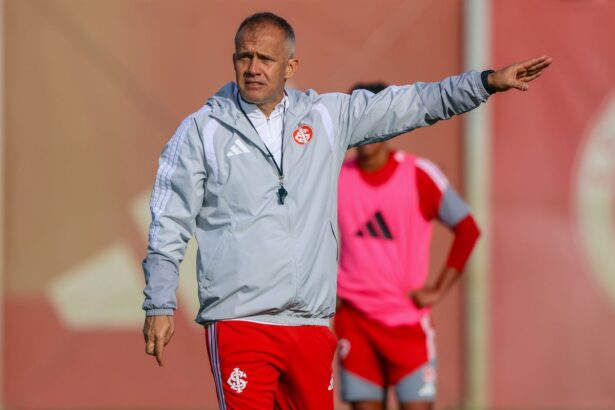 internacional-contrata-tecnico-eduardo-baptista-ate-o-fim-da-temporada