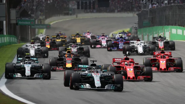 por-que-a-formula-1-marcou-o-gp-do-azerbaijao-para-um-sabado?