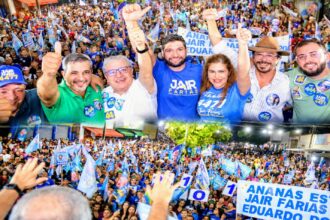 “multidao-de-mais-de-10-mil-pessoas-toma-conta-de-ananas,-reune-liderancas-de-todo-o-tocantins-e-jair-farias-dispara:-‘voces-vao-me-colocar-no-congresso-nacional’”.