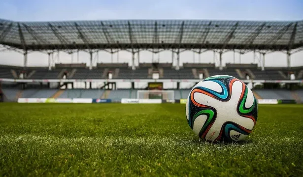 classico-catarinense-com-criciuma-e-avai-sob-pressoes-diferentes-na-serie-b