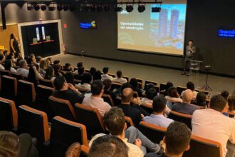 elmo-conect-reune-corretores-em-palmas-e-debate-impactos-da-inteligencia-artificial-no-mercado-imobiliario