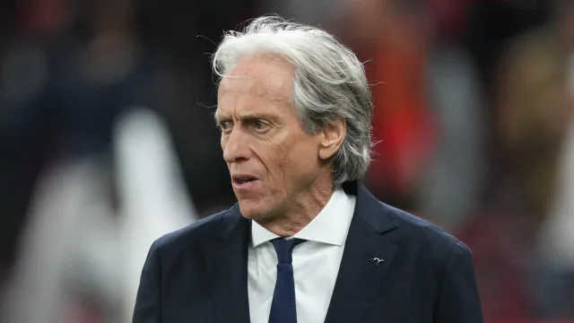 jorge-jesus-aceita-nova-reuniao-com-cristiano-ronaldo,-que-ainda-nao-respondeu,-diz-jornal