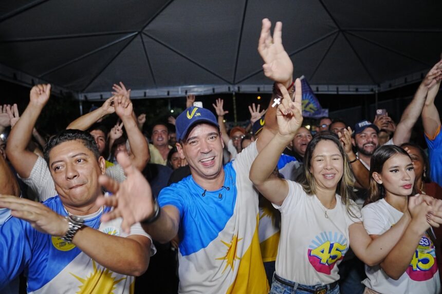 vicentinho-supera-pesquisas,-chega-ao-segundo-turno-e-confirma-nas-urnas-a-forca-da-mudanca