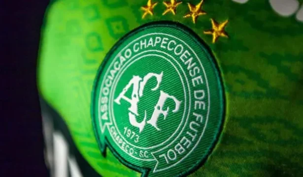 vitoria-mira-triunfo-sobre-a-chapecoense-no-barradao-para-se-afastar-da-zona-de-rebaixamento