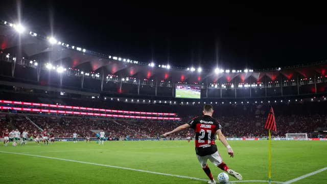 flamengo-defende-topo-contra-rival-fluminense-em-duelo-quente-no-maracana-antes-da-libertadores