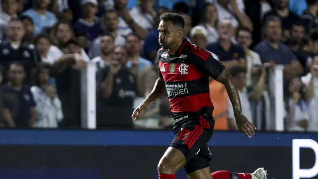 flamengo-cita-nove-fraturas-de-jogadores-em-2026-e-critica-arbitragem